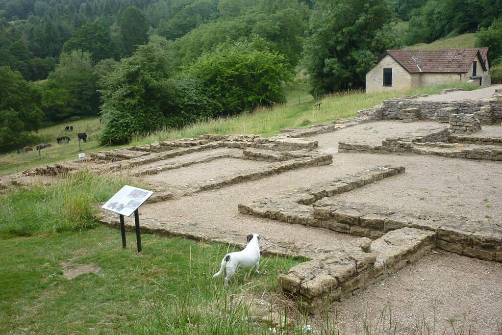 Scenic Cotswold Setting