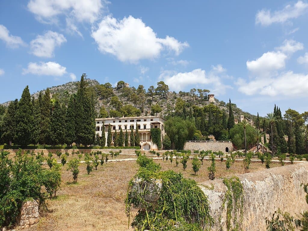 Raixa Estate