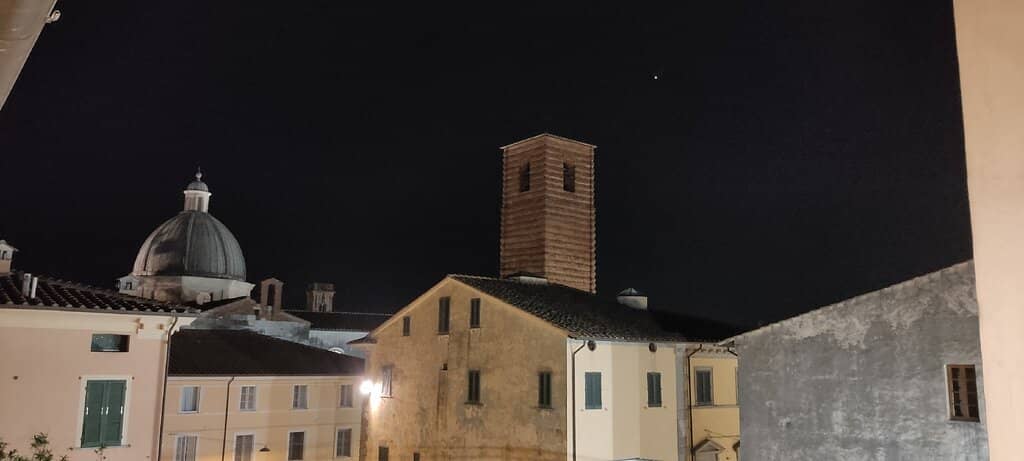 Art Galleries & Sculptures