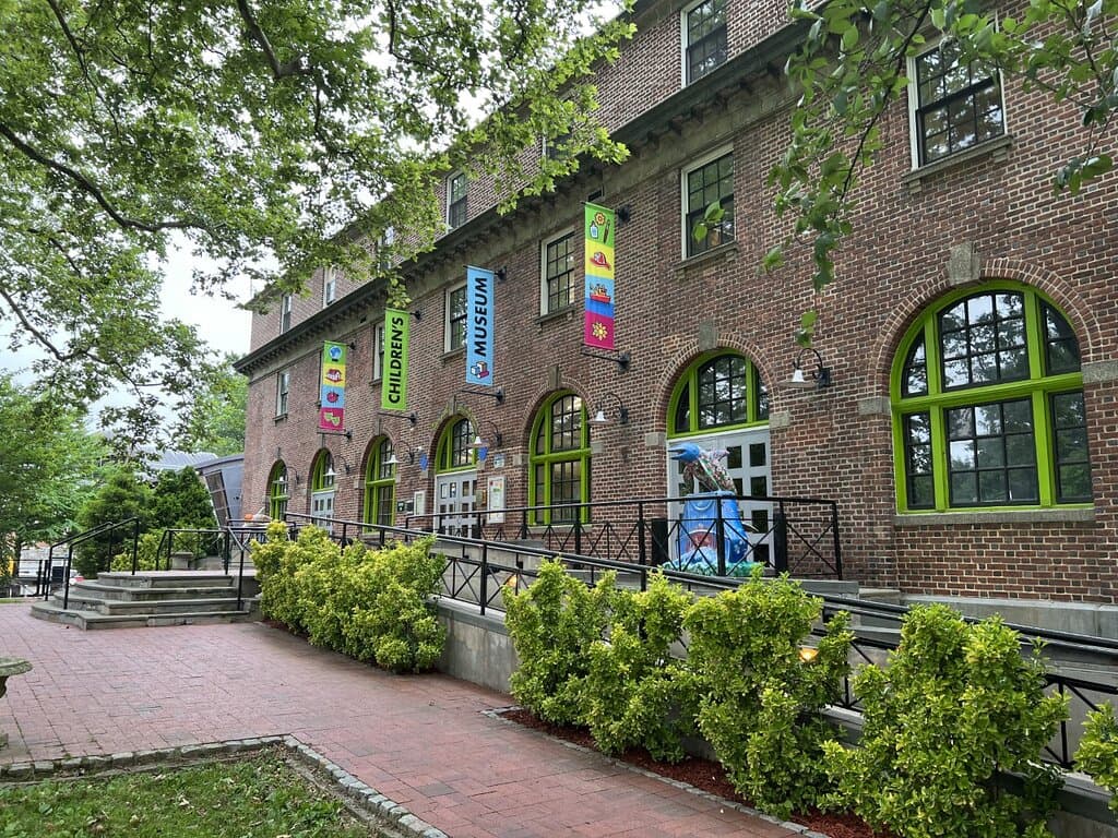 Front Entrance of the Staten Island Children's Museum