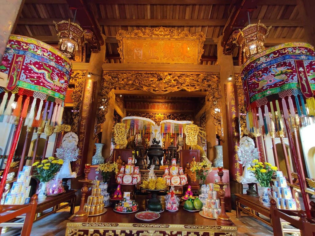 Bach Ma Temple Hanoi