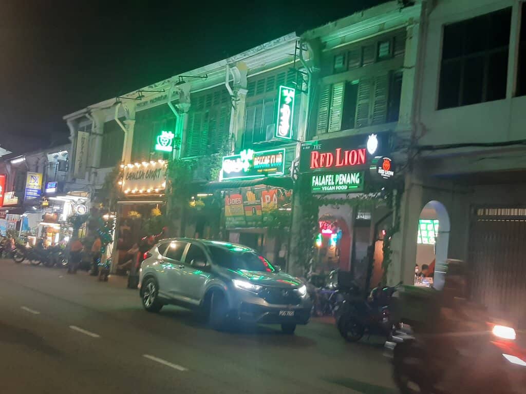 Mother & Son Wantan Mee