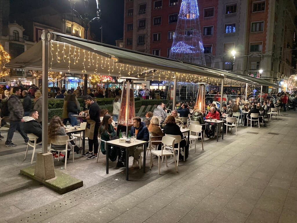 Plaza del Instituto El Parchís