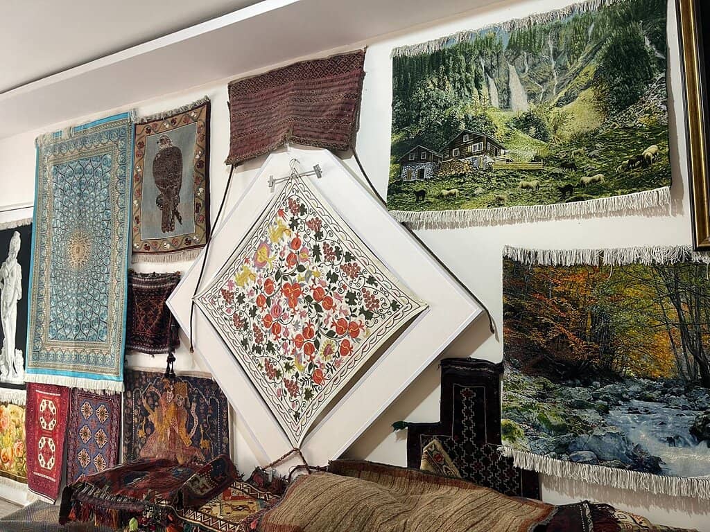 Exquisite Silk Carpets