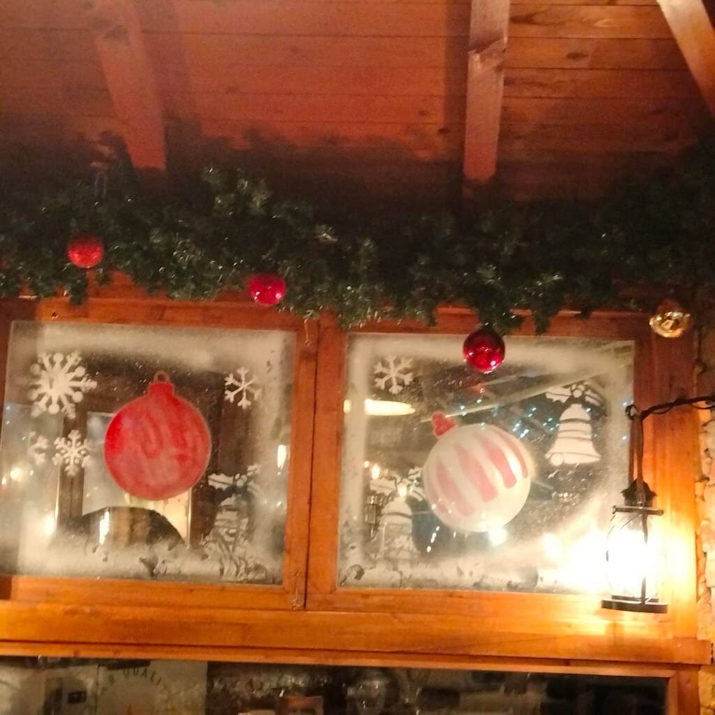 Vibrant Live Music Atmosphere