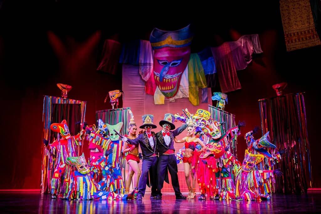 Palace of the Elephants Show