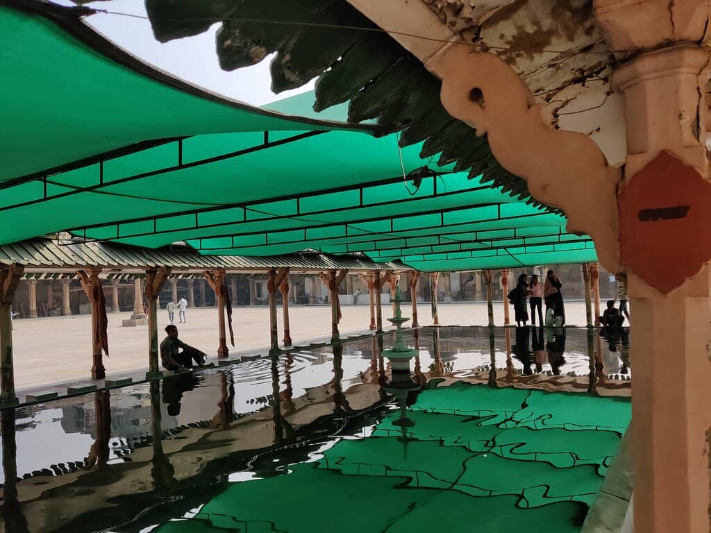 Intricate Pillar Carvings