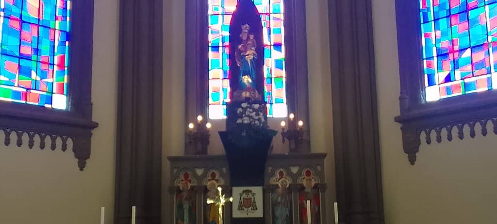 Grand Colonial Facade