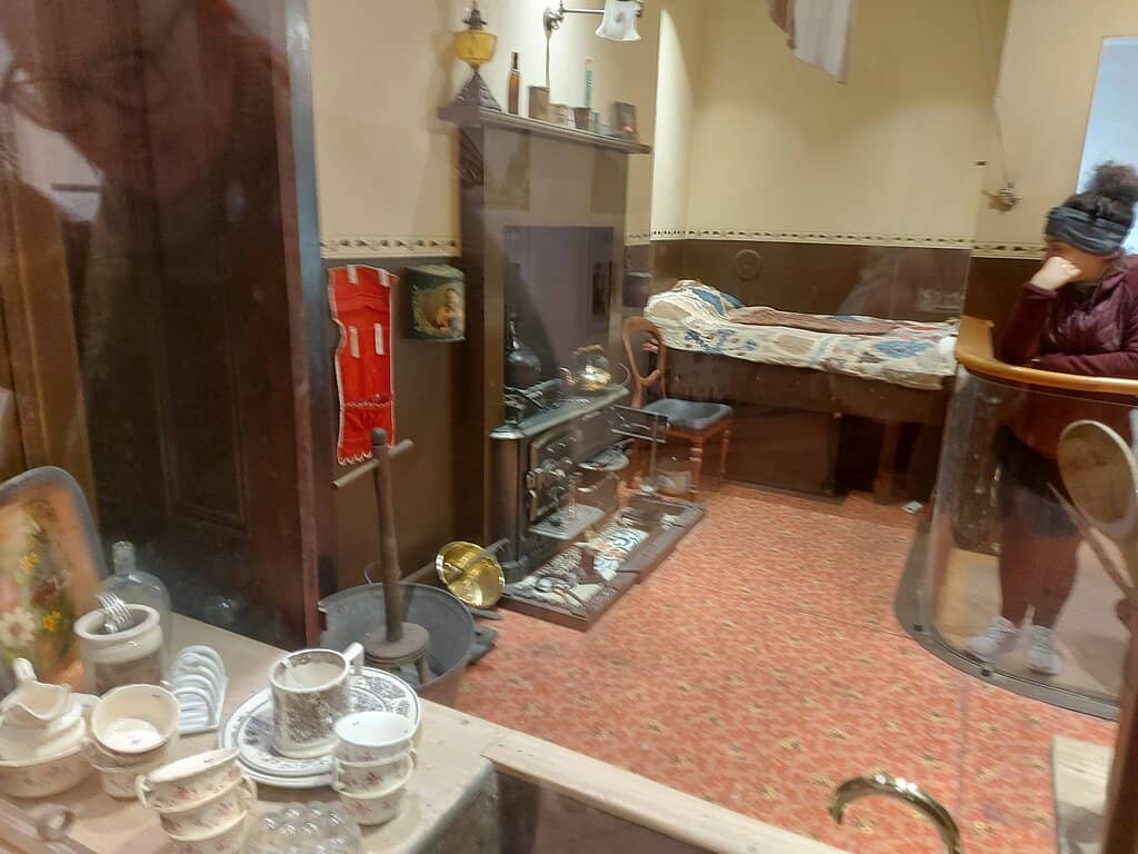 Corridor of Perfumes