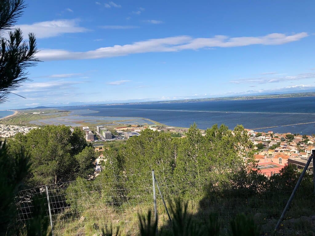 L’un des deux panorama a faire a Sete La vue sur l’étang de thau et sete est superbe.