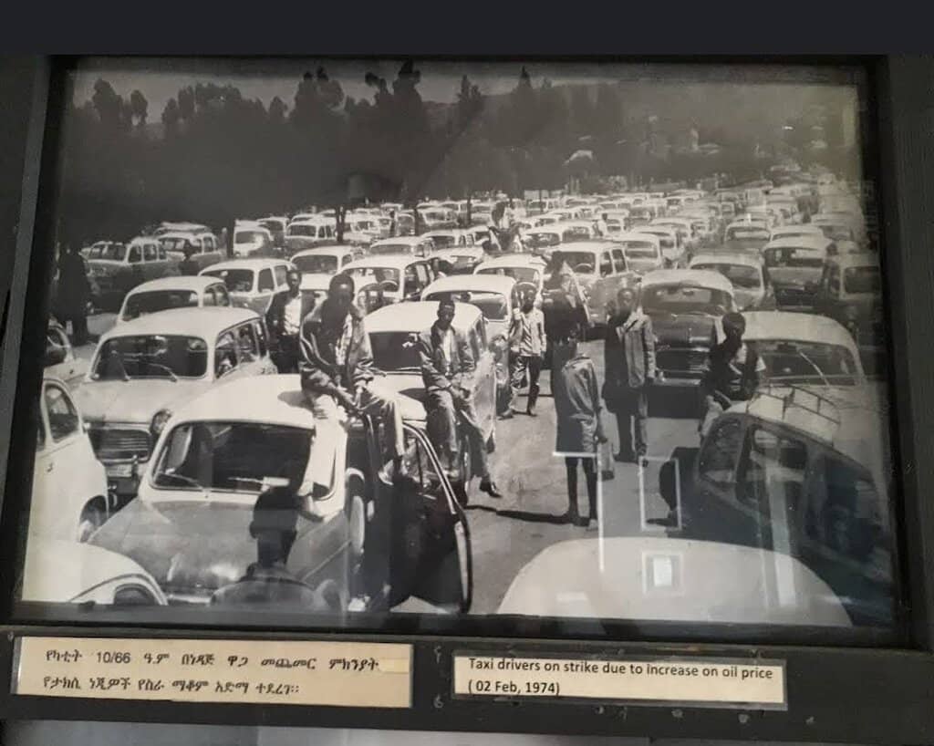 Graphic Historical Displays