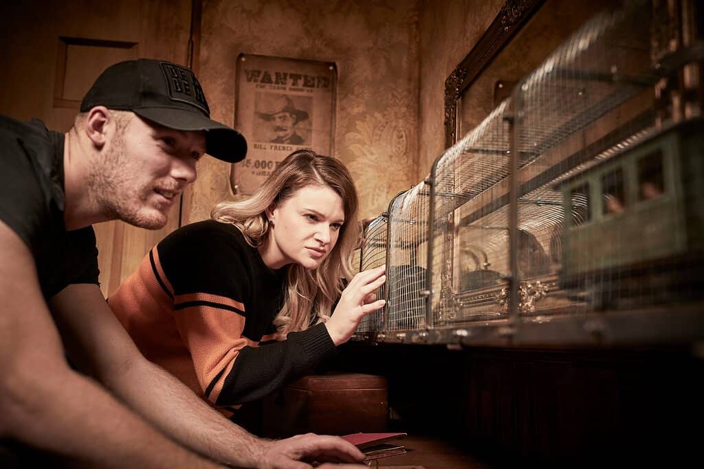 Live Actors & Scares