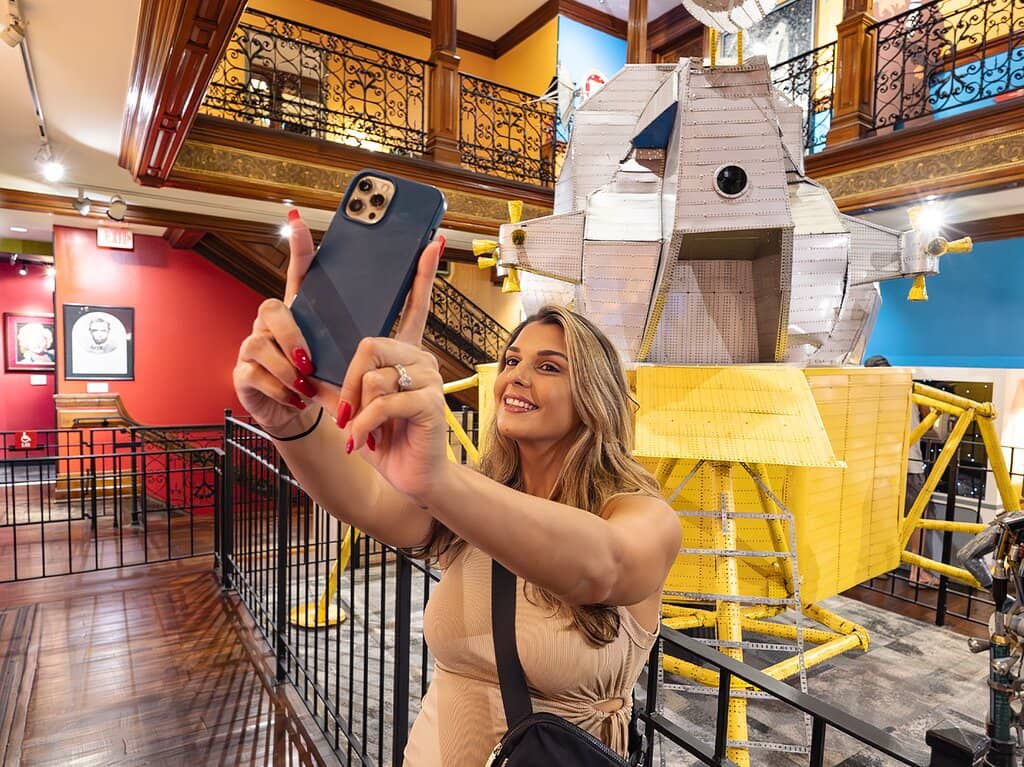 Circus Sideshow Acts