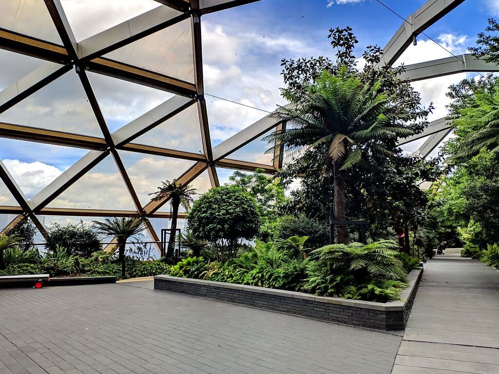 Explore the Crossrail Place Roof Garden