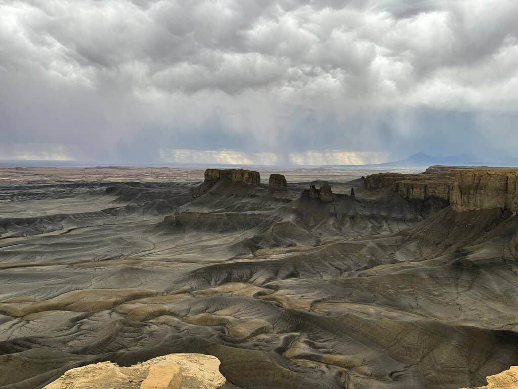 Hekla Volcano Glimpse
