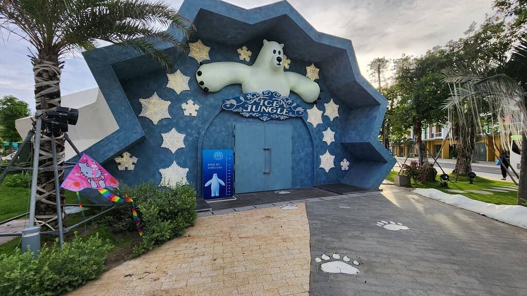 Casita Castle Main Show