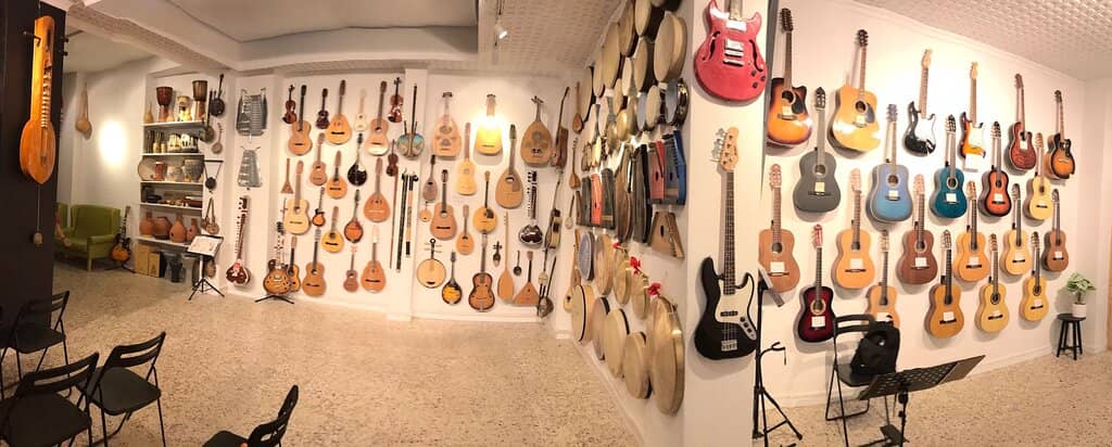 Intimate Audience Interaction