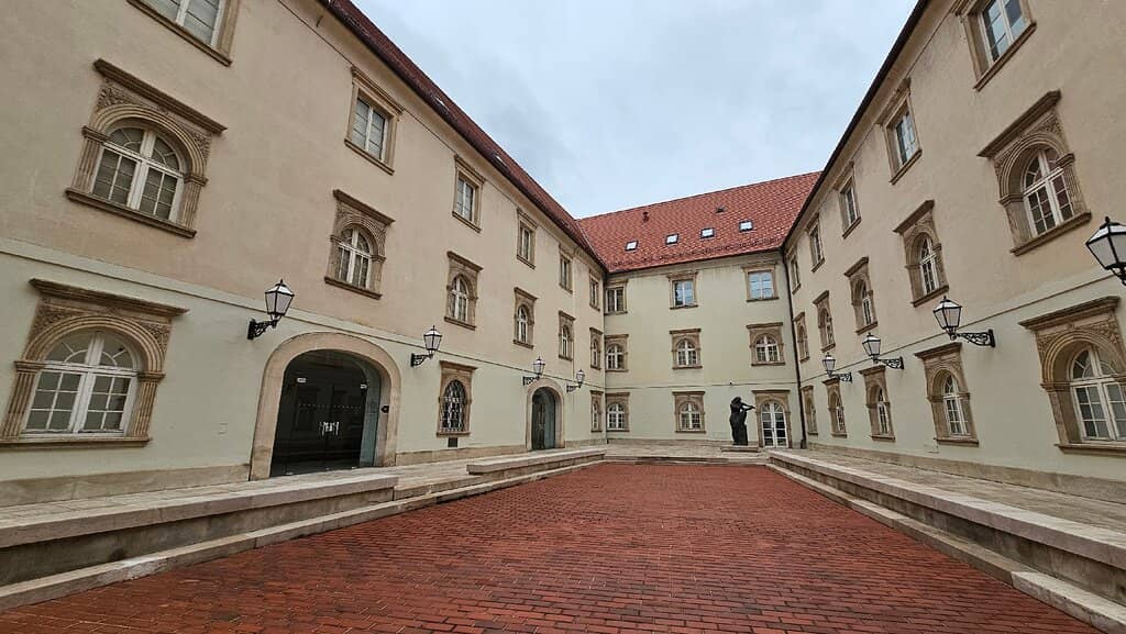 Women Artists 1927-1940