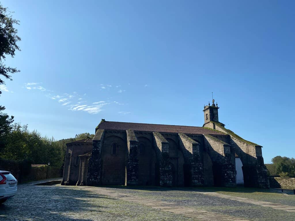Tilting Interior Columns