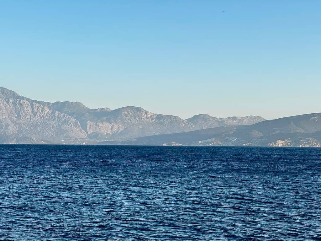 Agios Nikolaos Port Views