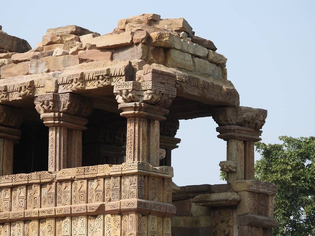 Intricate Apsara Brackets