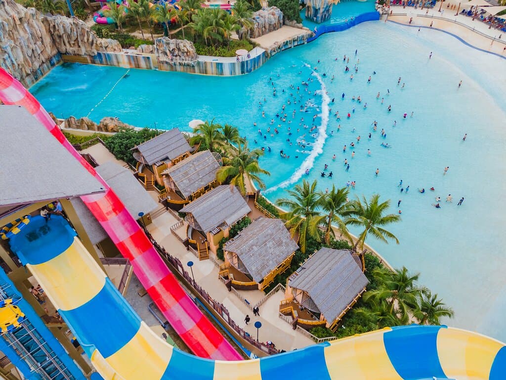 Immerse yourself in the thrill of Andamanda Phuket’s 10,000 sqm. man-made sea, featuring Southeast Asia’s highest artificial waves up to 3 meters high. Relax on the sandy beach with stunning Koh Tapu views and a refreshing drink in hand.