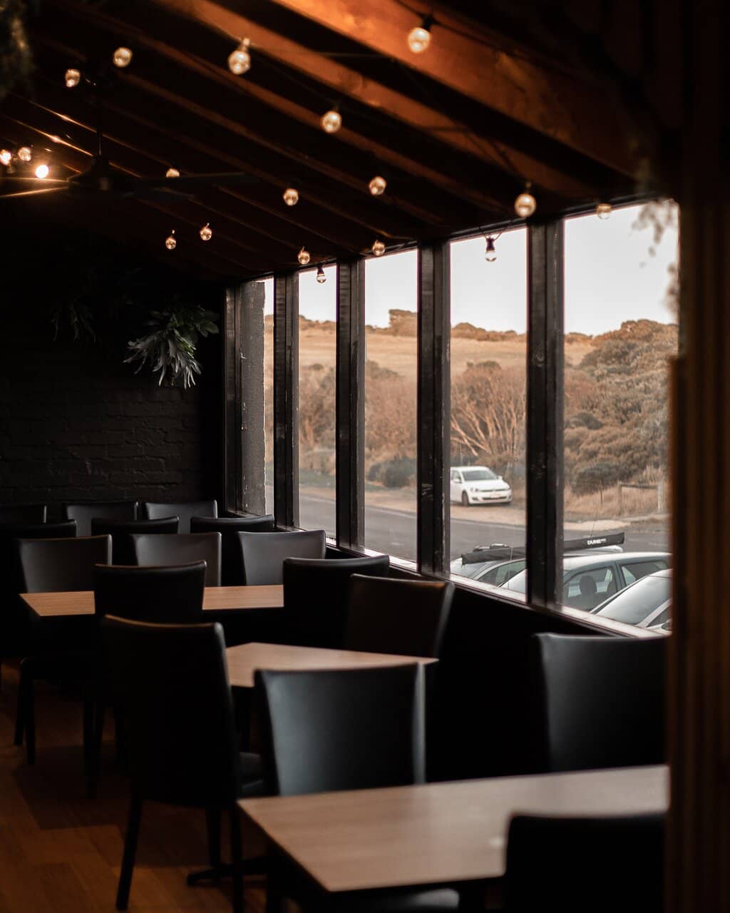 Vibrant Atmosphere with Live Music