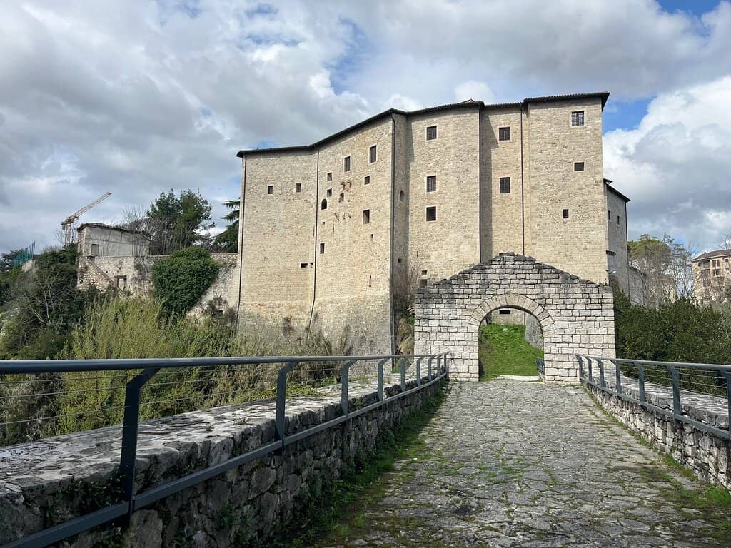 Ponte di Cecco Views