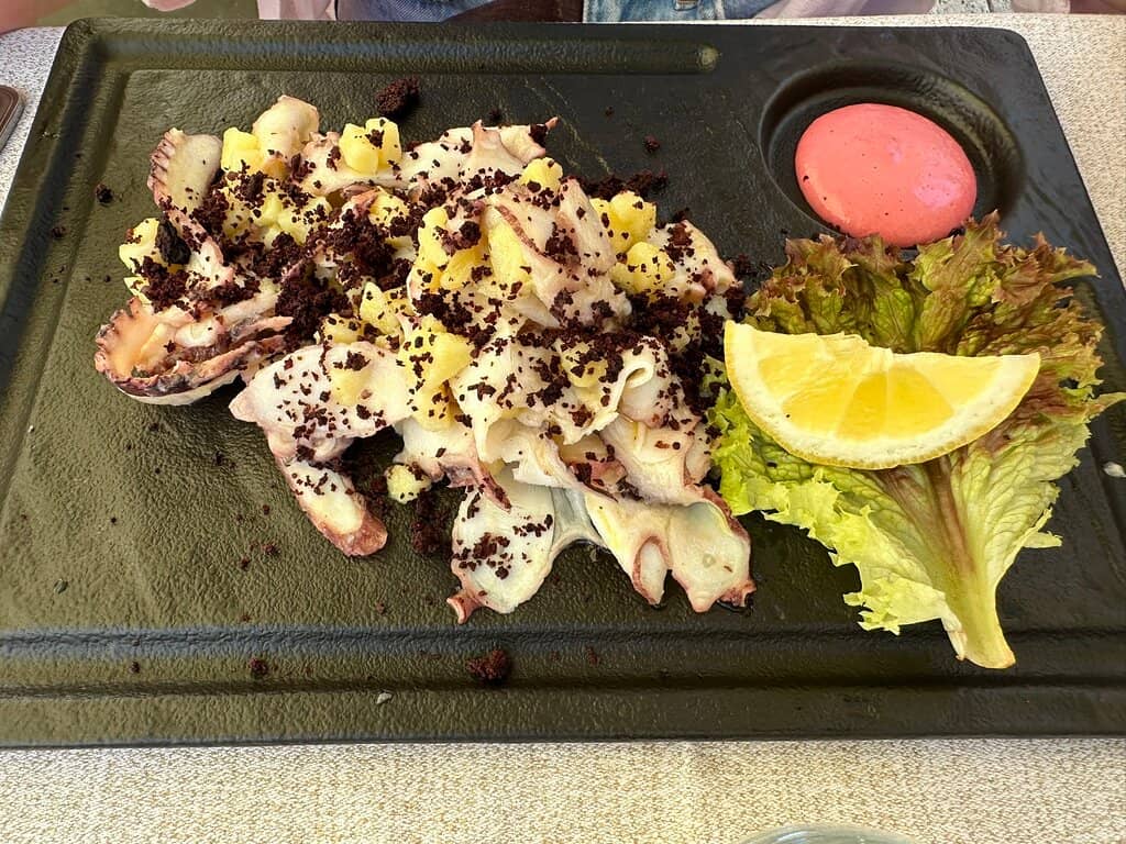 Cozy Italian Ambiance