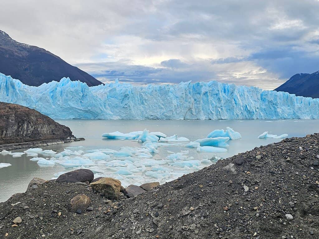 Glacier Trekking (Mini-Trekking)