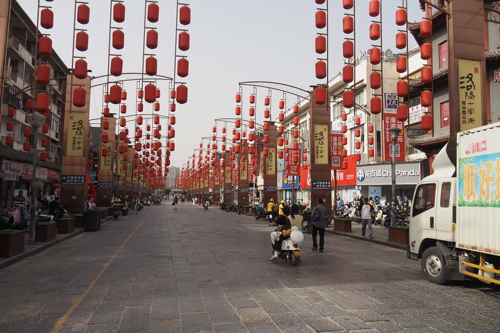 Lijing Bridge and Moat