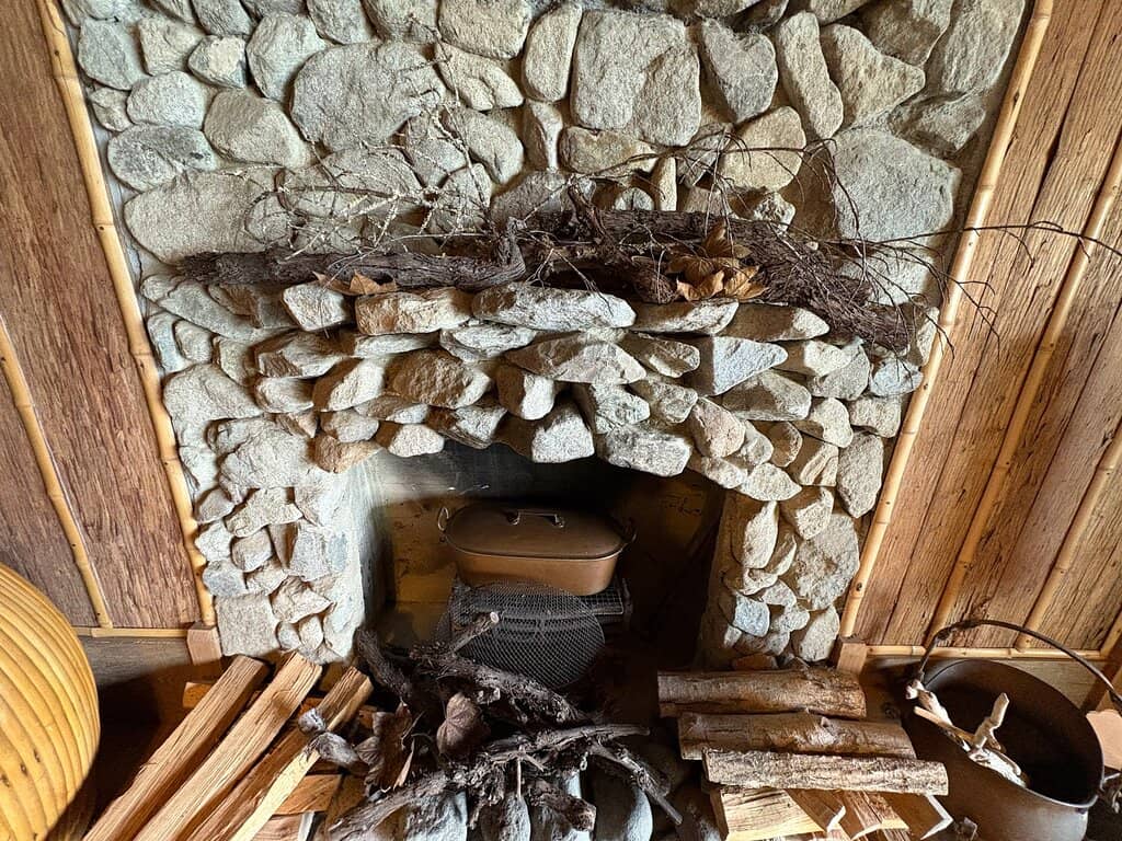 Cedar Bark Interior