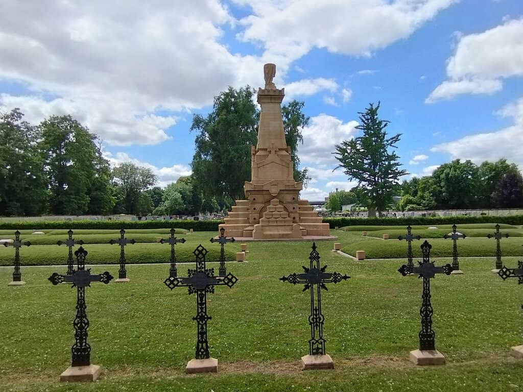 The Grand Necropolis