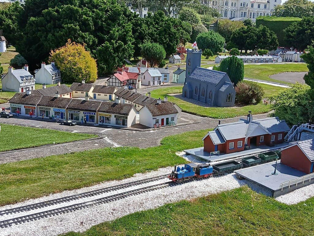 Live Steam Locomotive Rides