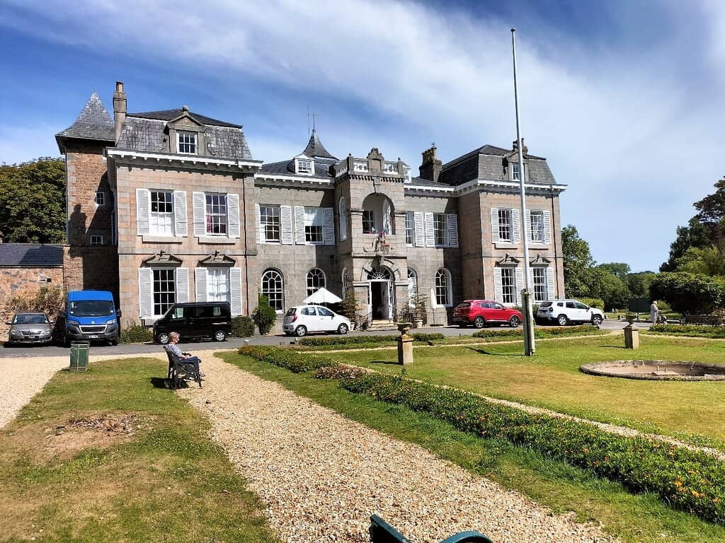 Tranquil Ponds and Gardens