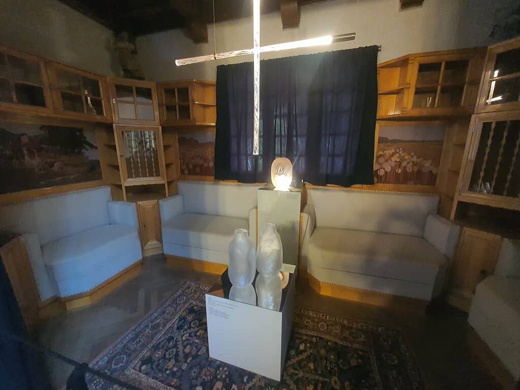 The Villa's Architecture