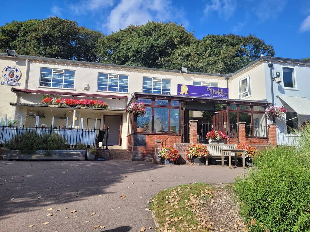 Martello's Restaurant & Cafe