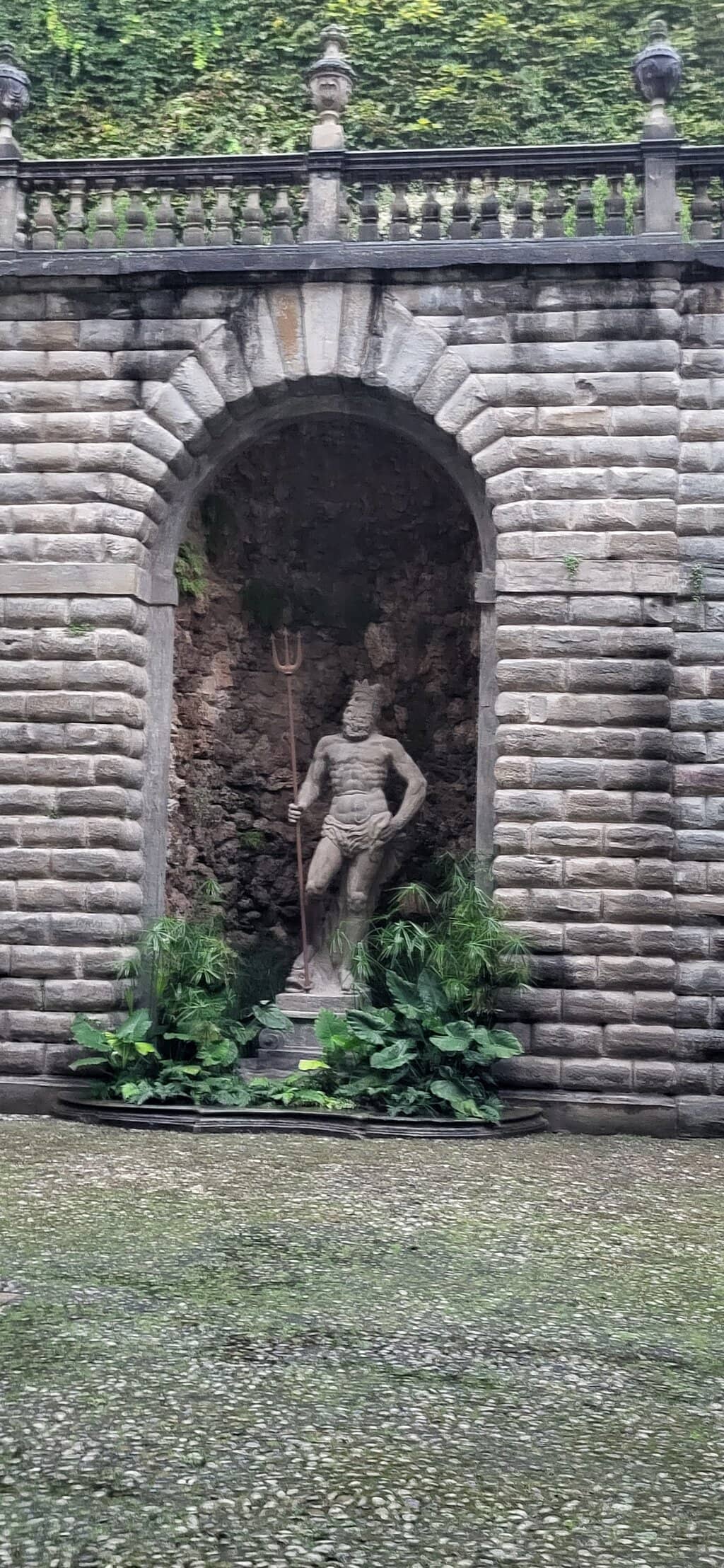 Art and Decorative Collections