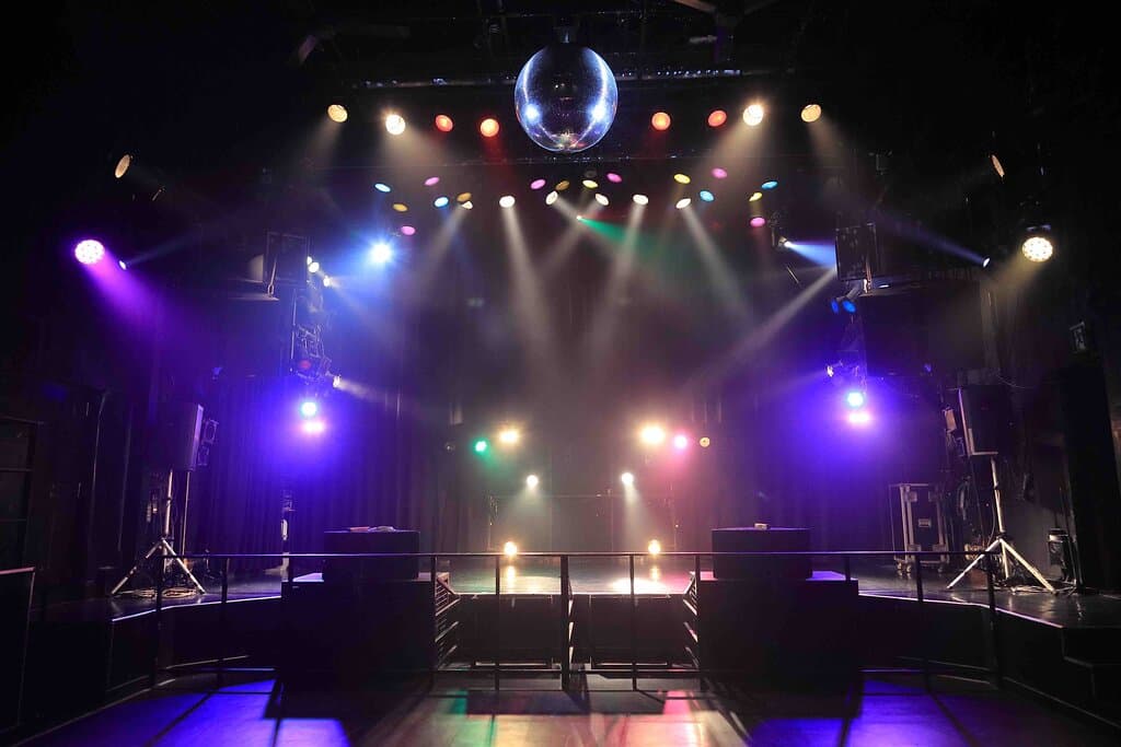 MAIN FLOOR