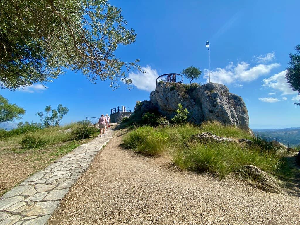 360° Panoramic Views