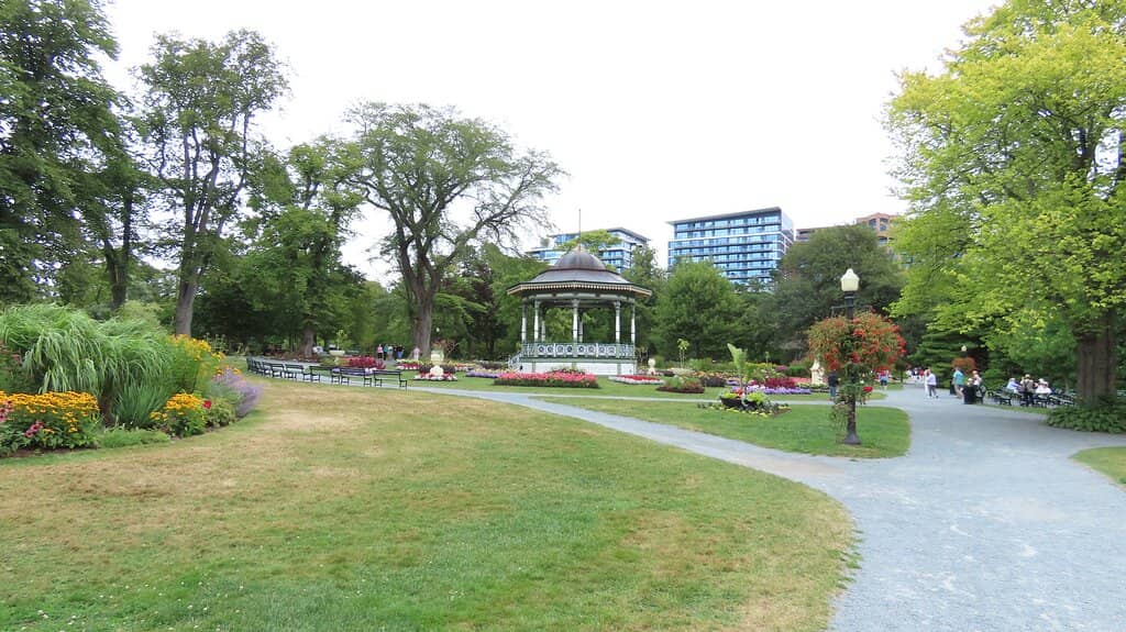 Victorian Flower Displays