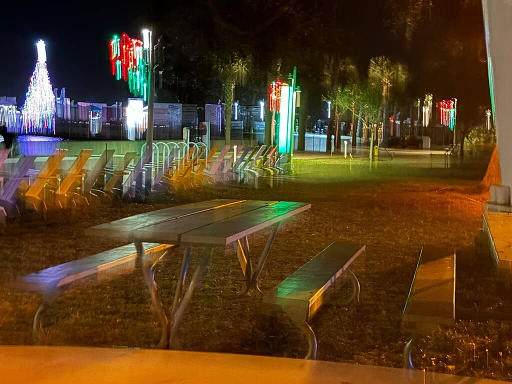 Pier Teaki Rooftop Bar