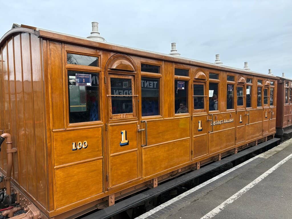 Engaging Onboard Commentary