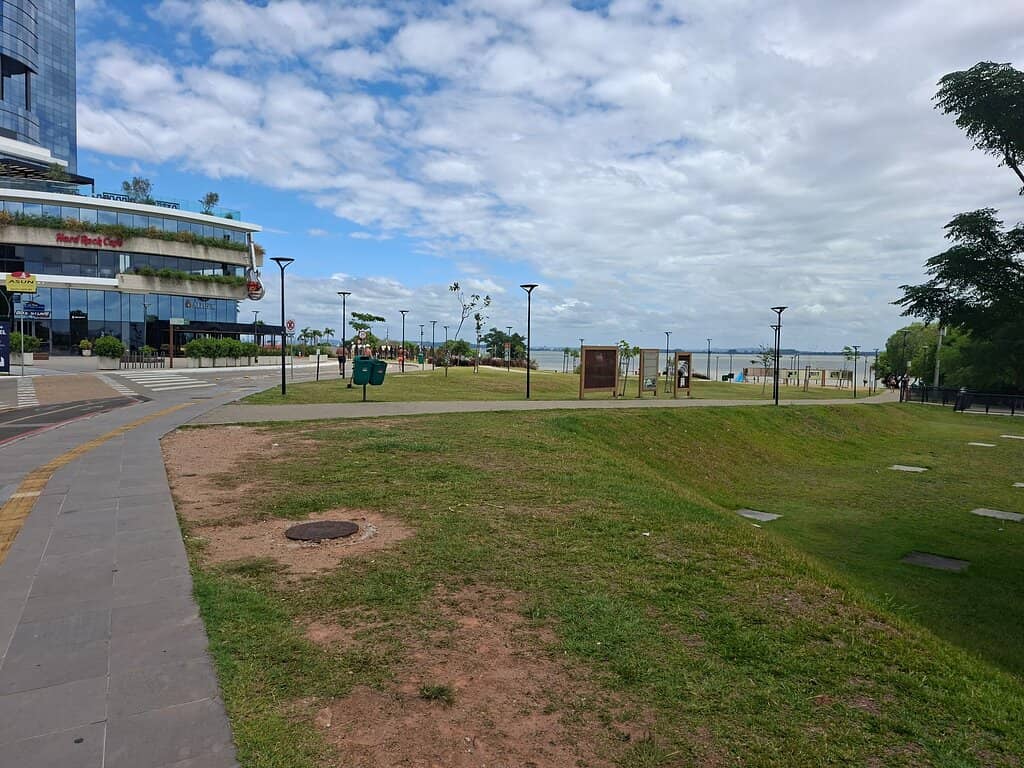 Praia do Pinho Access