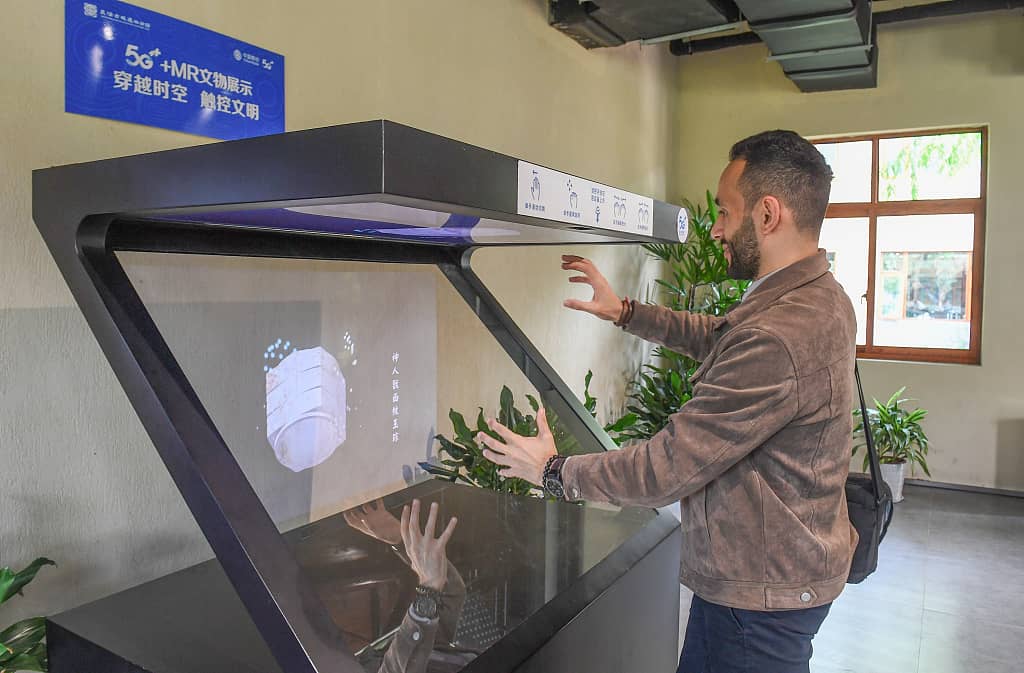 Immersive Holographic Game