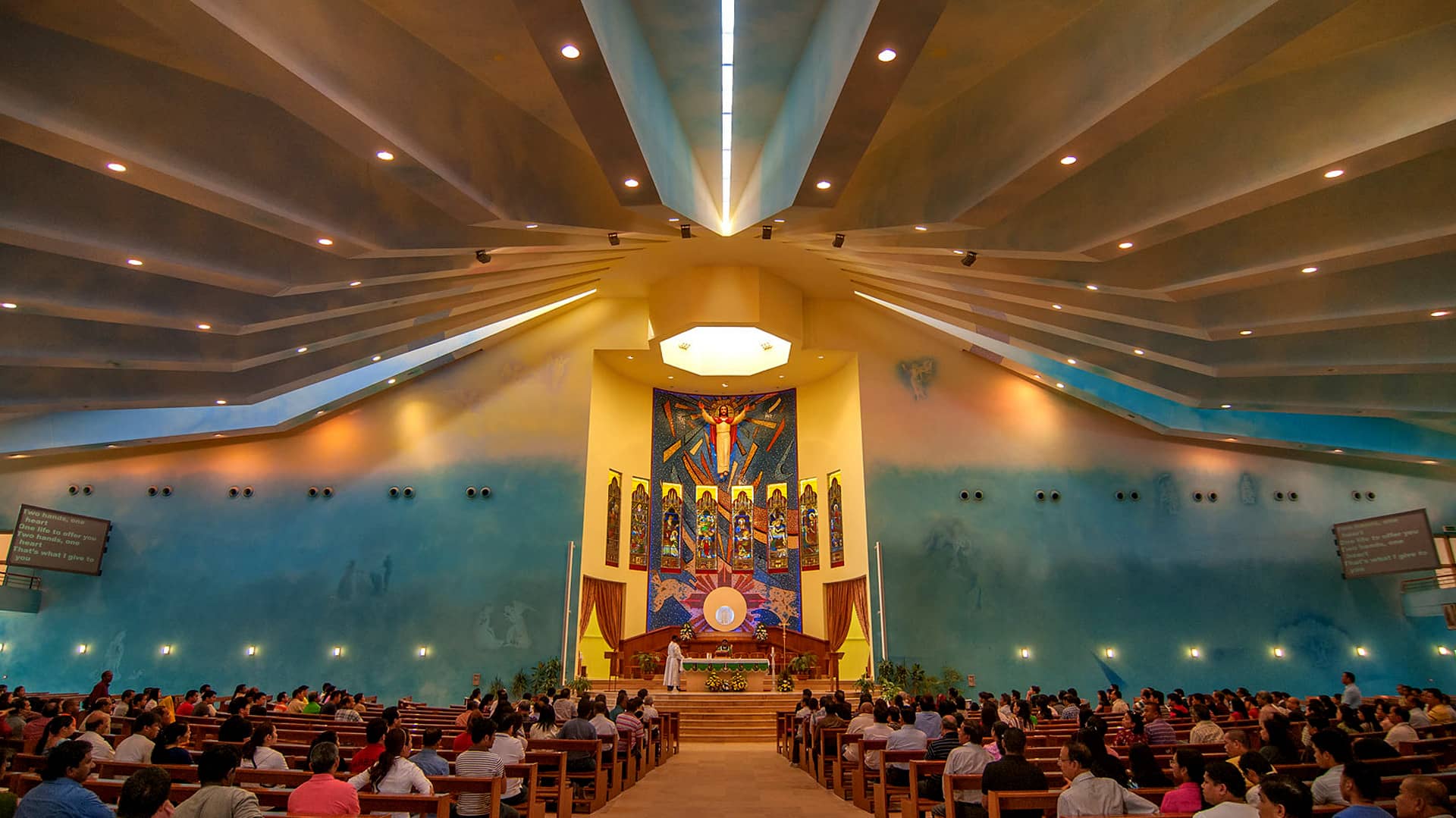 Multicultural Mass Experience