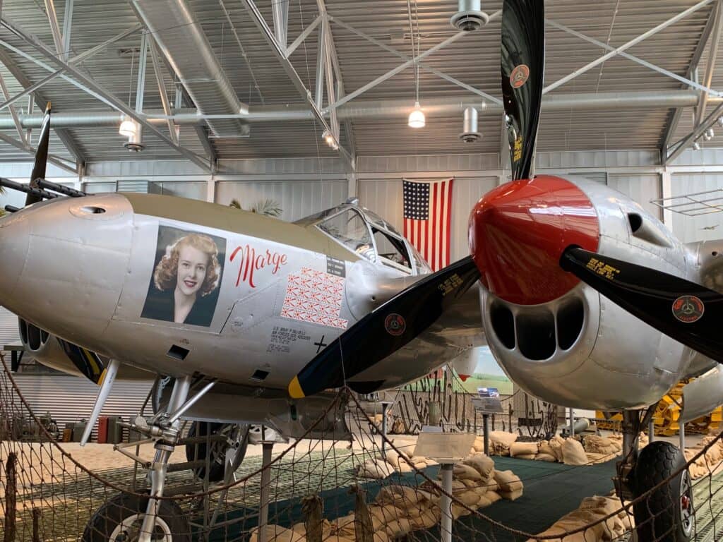 Diverse War Relics