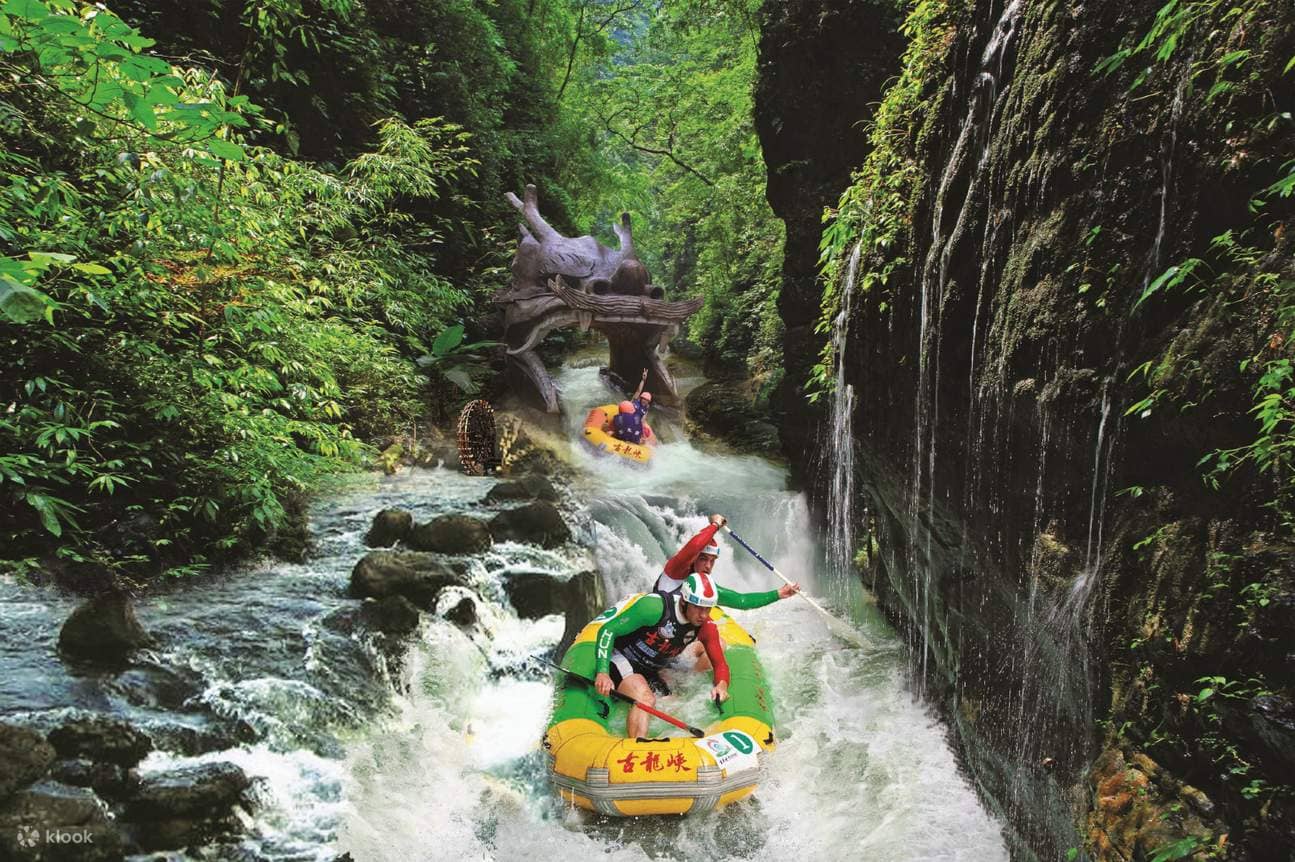Thrilling Rafting Experience