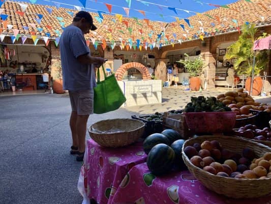 Local Artisans & Household Goods