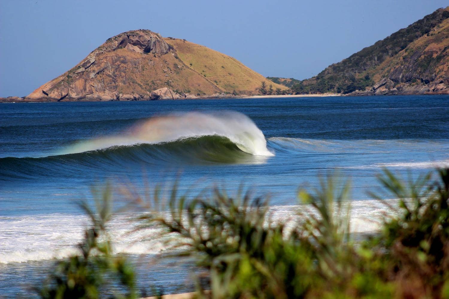 Consistent Waves for Surfing